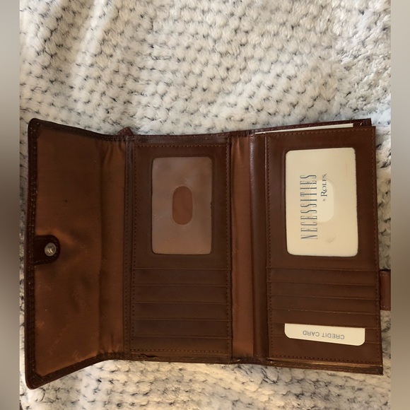 Rolf’s Genuine Leather, Woman’s Brown Wallet, NWOT - Picture 3 of 7